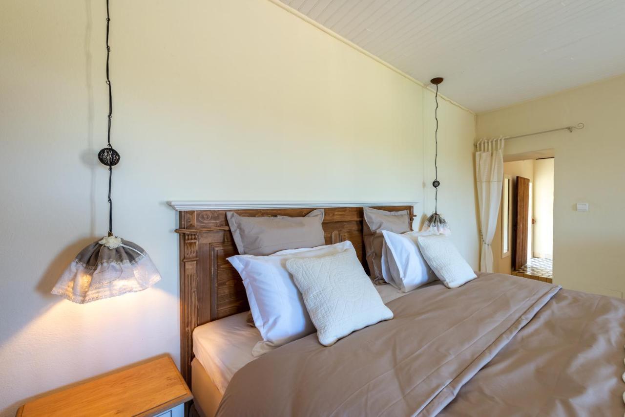 Maison D'Hotes Les Caroubiers Montségur-sur-Lauzon Buitenkant foto
