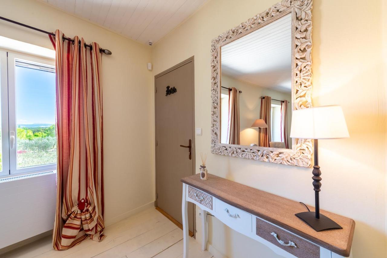 Maison D'Hotes Les Caroubiers Montségur-sur-Lauzon Buitenkant foto
